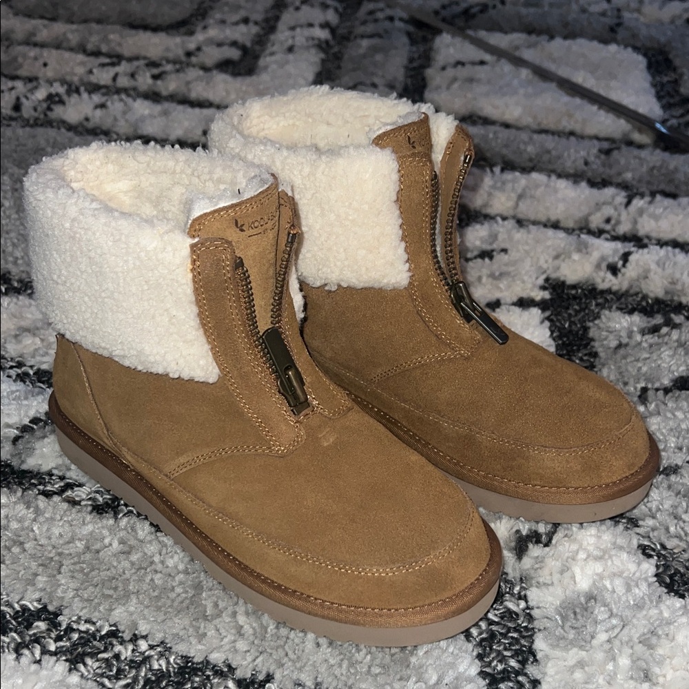 Koolaburra by UGG Tan Suede Boots